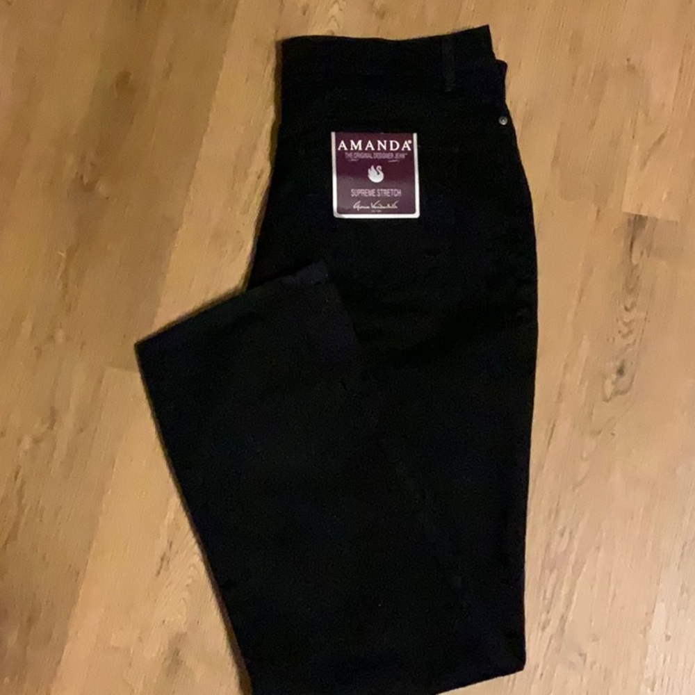 Women’s black bootcut jeans